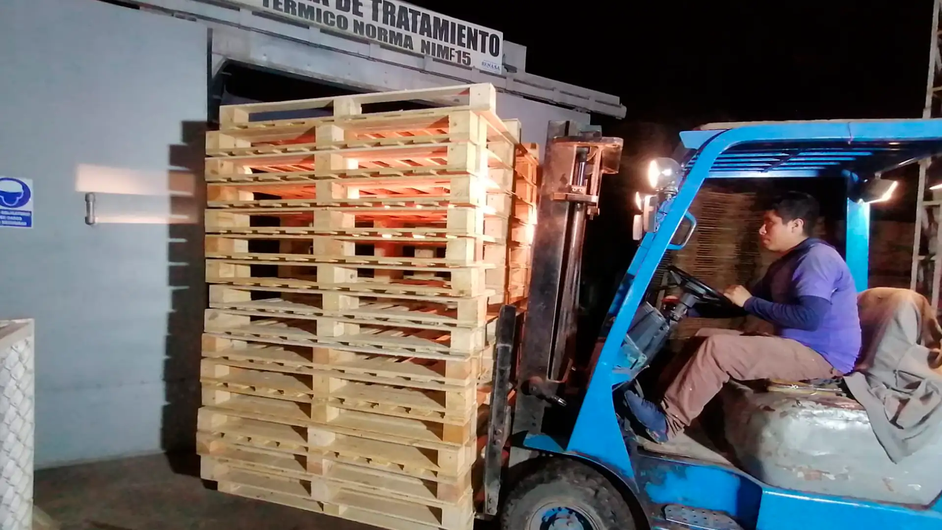 Proceso de secado de madera